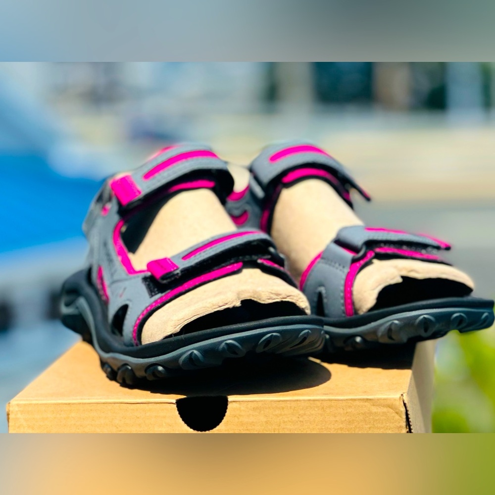 🌸Merrell Huntington Sport Sandal, Size 9, Grey with Pink Trim, NWT - Picture 2 of 4